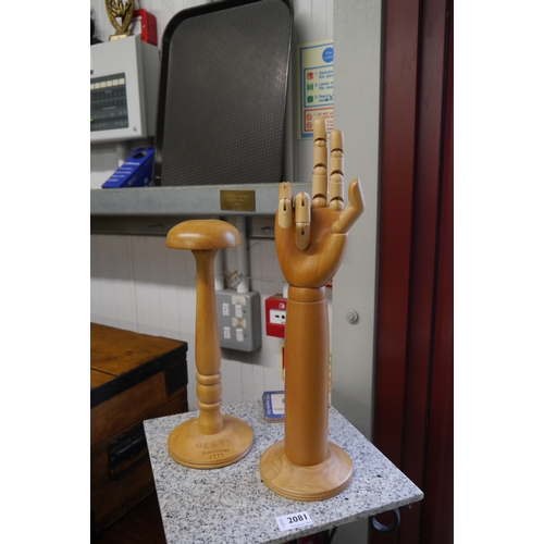 2082 - A Dents hat stand and glove model