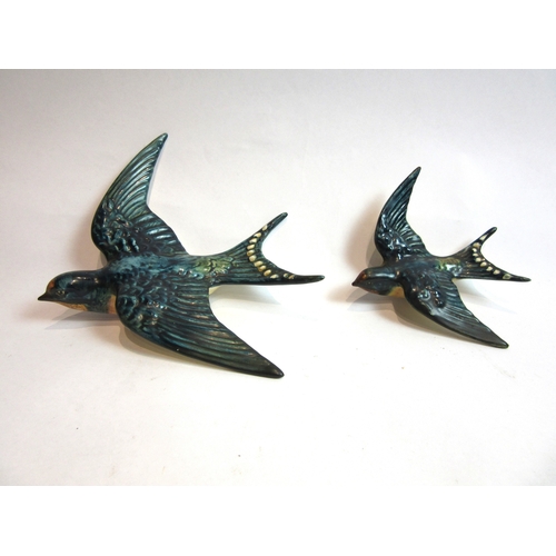 6005 - Two Beswick Swallow wall plaques in blue gloss, model no's. 757/1 and 757/3