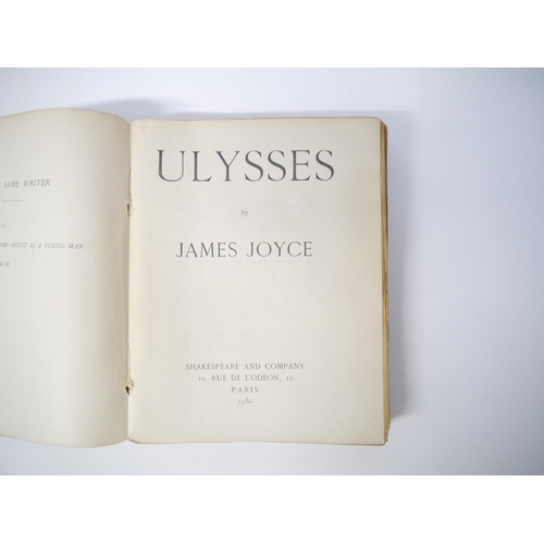 5128 - James Joyce: 'Ulysses', Paris, Shakespeare & Company, May 1930, 11th printing, 735,[1]pp, original c... 