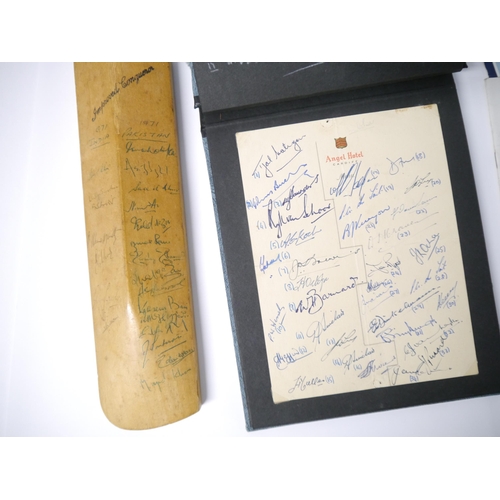 5232 - A collection of sports autographs and programmes, comprising an autograph album containing a good qu... 