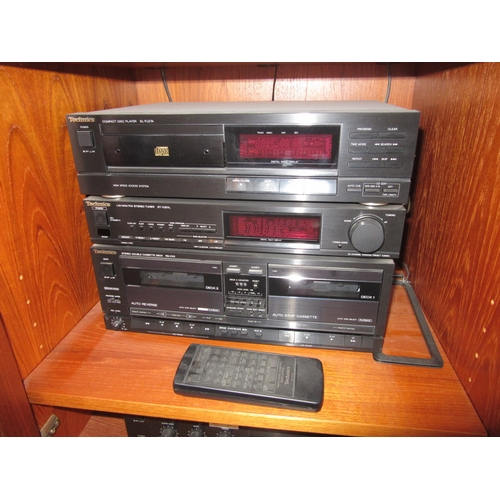 1029 - A teak Hi-fi cabinet with Technics hi-fi contents ; amp- SU-X101, tuner- ST-X301L, tape deck- RS-X10... 