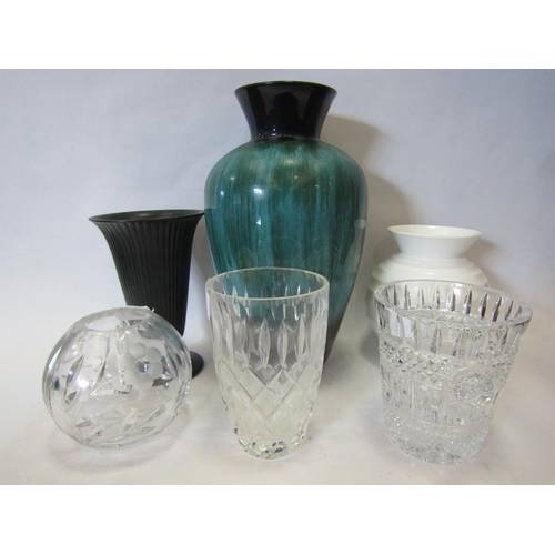 1392 - Five assorted vases and a crystal ice bucket (6)