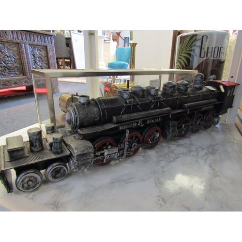 1526 - A group of metal  steam locomotive models including one in glass case (6)