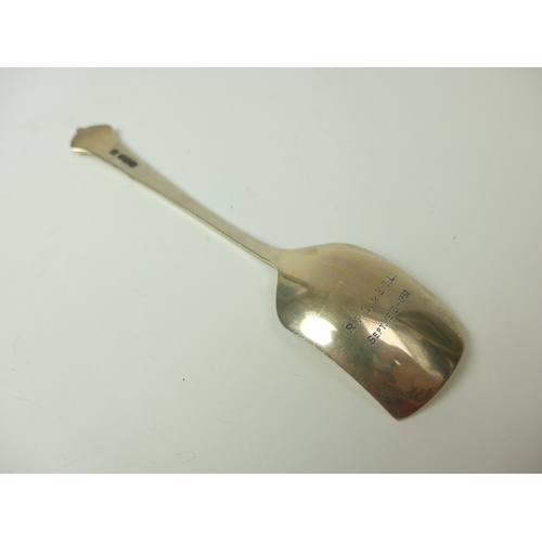 7026 - A Thomas Bradbury & Sons silver tea caddy spoon with inscription to back, 13.5cm long, 23g