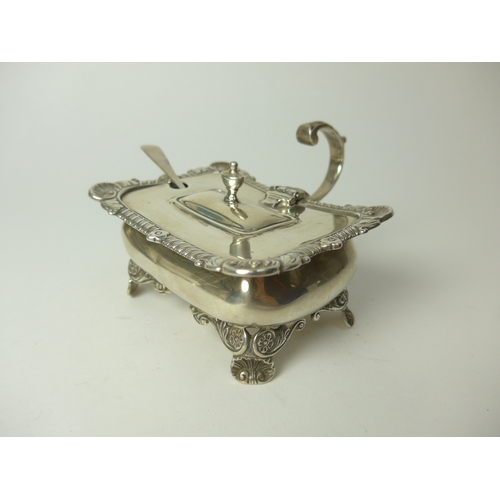 7134 - A Hawksworth, Eyre & Co Ltd silver table mustard with 