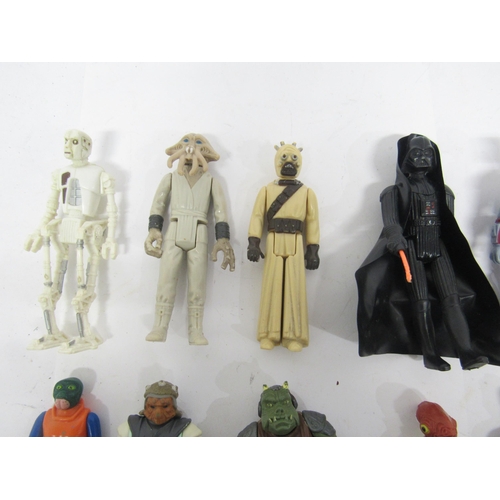 9051 - A group of loose twenty-two vintage Kenner / Palitoy Star Wars action figures to include Boba Fett (... 