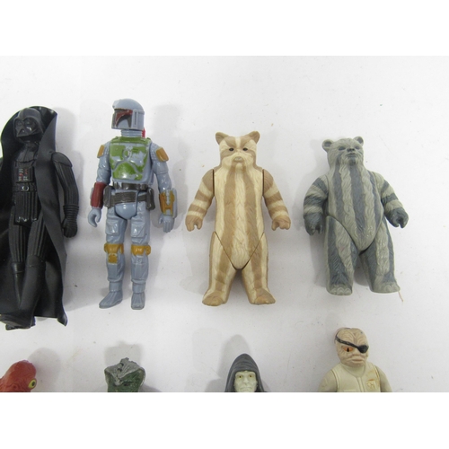 9051 - A group of loose twenty-two vintage Kenner / Palitoy Star Wars action figures to include Boba Fett (... 