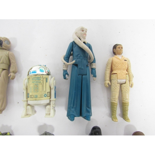 9050 - A group of nineteen loose vintage Kenner / Palitoy Star Wars action figures to include Bib Fortuna, ... 