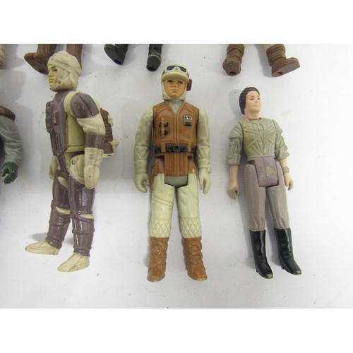 9052 - A group of twenty loose vintage Kenner / Palitoy Star Wars action figures to include Han Solo in Hot... 