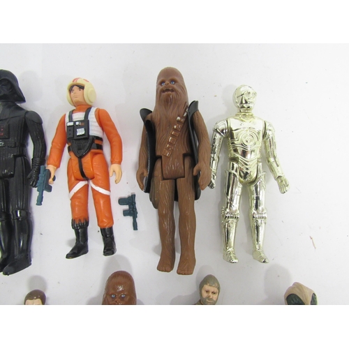 9052 - A group of twenty loose vintage Kenner / Palitoy Star Wars action figures to include Han Solo in Hot... 