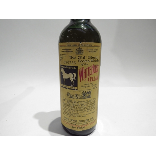 8045 - White Horse The Old Blend Scotch Whisky bottled 1960's, No.590755