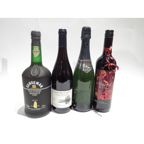 8302 - Sandeman Founders Reserve Port 1Ltr, Tesco Mulled Wine, 2020 Cuvee des Galets, Schlosszell sparkling... 