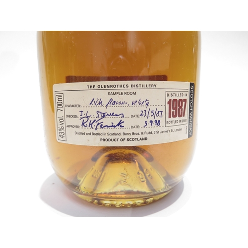 8086 - The Glenrothes 1987 Single Speyside Malt Scotch Whisky, bottled in 2000 by Berry Bros. and Rudd, 700... 