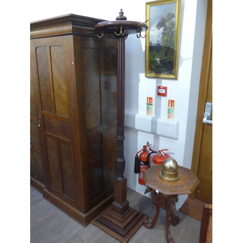 7512 - A Victorian mahogany hat and coat stand with stepped base