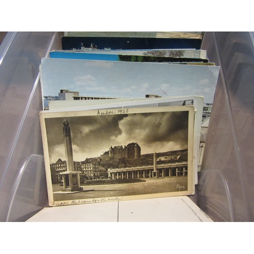 4272 - A collection of postcards together with two albums of postcards of Germany, Berlin scenes of post-wa... 