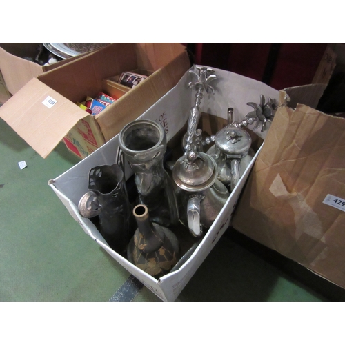 4290 - A mixed lot of metalwares including Art Noveau pewter vases, plated teapot and water jug, cast alloy... 