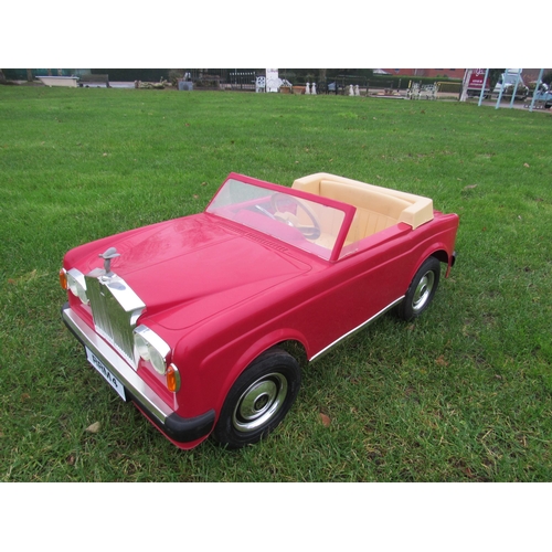 9140 - A 1980s Sharna for Triang Rolls Royce Corniche pedal car with electric motor, red moulded plastic bo... 