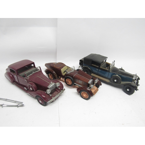 9380 - Three unboxed 1:24 scale diecast model cars to include Franklin Mint 1924 Hispano-Suiza Tulipwood an... 