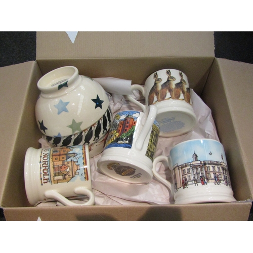 1559 - A box of Emma Bridgewater mugs and bowls