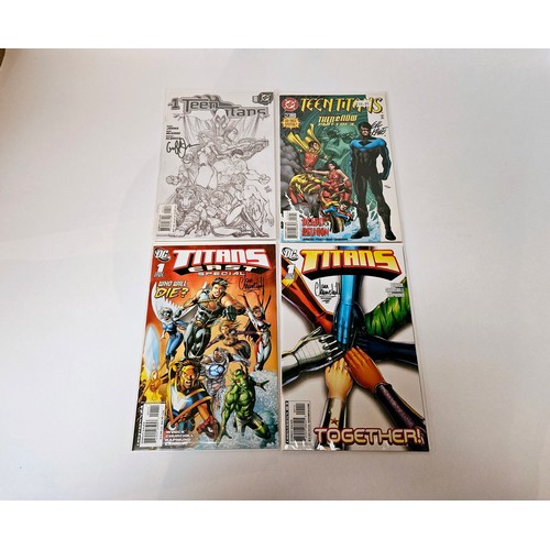 9022 - DC Comics 'Teen Titans' and 'Titans' - approximately 170 Modern Age comics including four signed iss... 