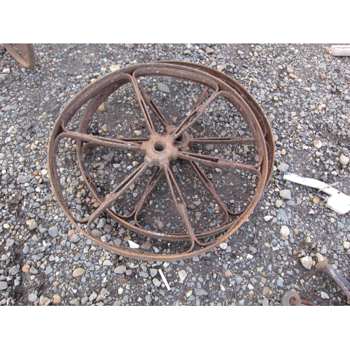 3283 - A pair of iron wheels