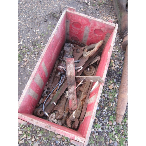 3285 - A box of mixed including spanners