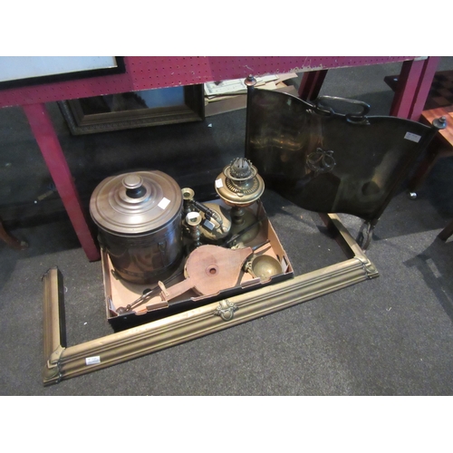 1078 - A quantity of metal wares including kettle, oil lamp and fireside items