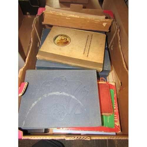 1189 - Two boxes of military books and ephemera