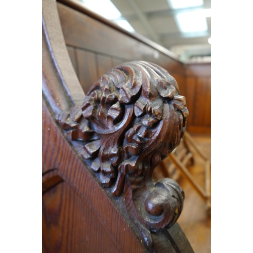 2008 - A Victorian pitch pine corner pew