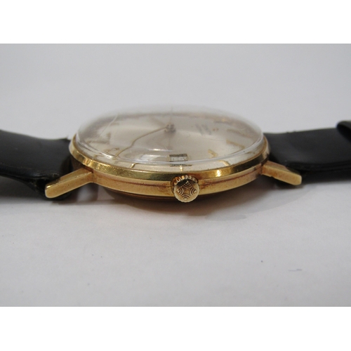 8182 - ZENITH: An 18ct gold cased Zenith automatic wristwatch on leather strap, dial with baton markers, ce... 