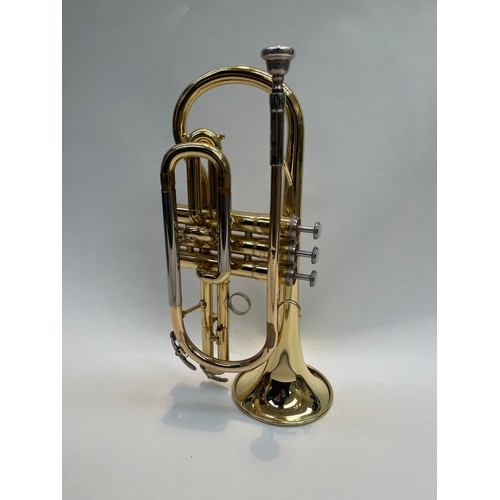 5069 - A Yamaha Bb cornet, brass, with Ritter case with accessories, music stand and books