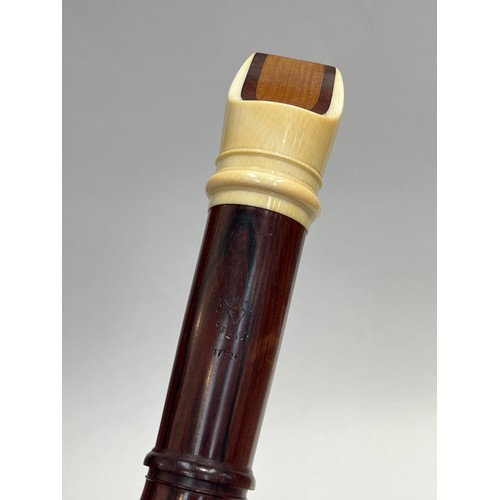 5015 - A Dolmetsch Baroque treble recorder, standard pitch IVORY REFERENCE W28UTU1M