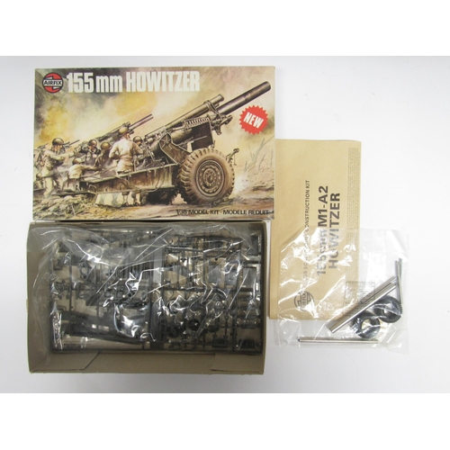 5077 - Three Airfix military vehicle plastic model kits to include 1:35 scale 08367-4 15-CWT Truck & 6 Pdr ... 