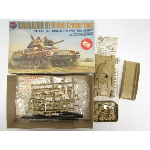 5077 - Three Airfix military vehicle plastic model kits to include 1:35 scale 08367-4 15-CWT Truck & 6 Pdr ... 