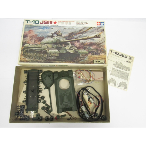 5076 - Five part built plastic model kits to include Tamiya 1:35 scale T-10 JSIII Soviet Union Army Heavy T... 