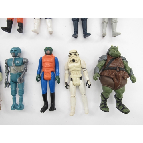 5019 - A collection of loose vintage LFL Kenner/Palitoy Star Wars action figures to include Luke Skywalker ... 