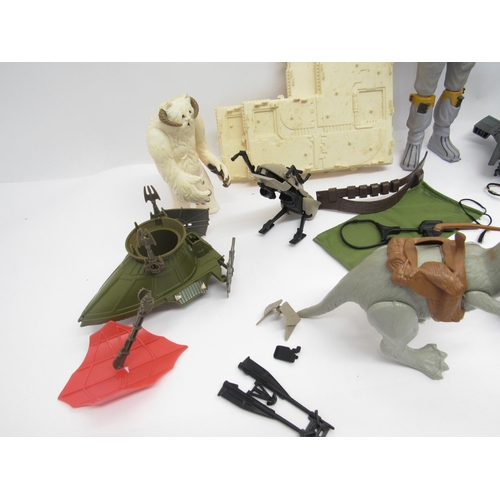 5018 - A collection of loose and playworn vintage Star Wars figures, vehicles, accessories and spares inclu... 