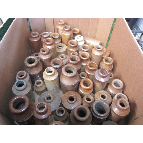 7064 - A box of stoneware ink pots