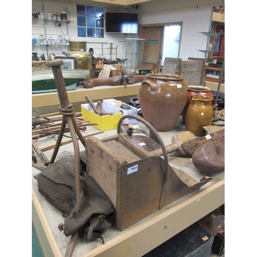 7084 - A travelling farriers tool box with tools including hoof pick, anvil and apron etc