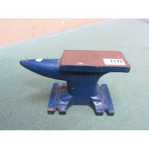 7122 - A small blue 'Draper' anvil