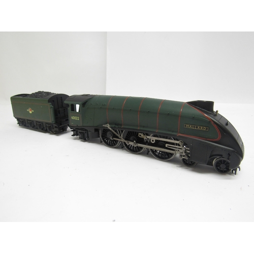 5145 - Two boxed Hornby (China) Railroad 00 gauge locomotives and tenders to include R2784X 4-6-2 BR A4 Cla... 