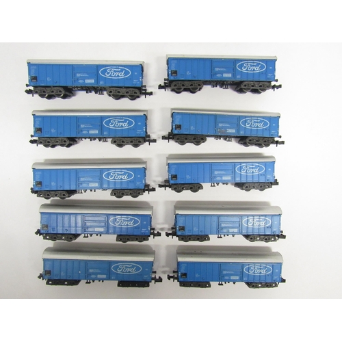 5152 - A group of ten unboxed Hornby Minitrix N gauge model railway Ford ferry vans (10)