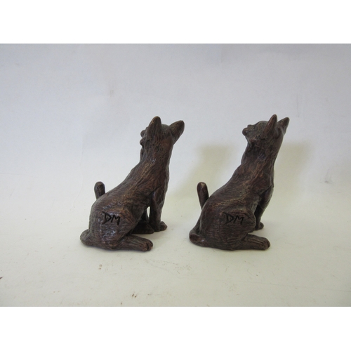 1311 - A pair of bronze recumbent cats by David Meredith, seated 7.5cm