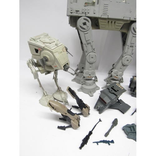 5017 - A collection of loose and playworn vintage LFL Kenner/Palitoy Star Wars vehicles, Mini Rigs, accesso... 