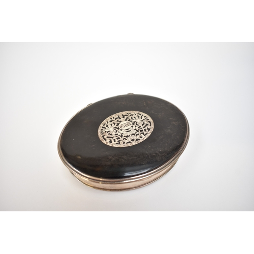 8015 - A late 17th/early 18th Century tortoiseshell and silver oval snuff box with stand away hinge, the to... 