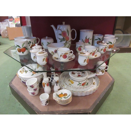 4077 - A collection of Royal Worcester 'Evesham' table ware including tureens and dinner plates