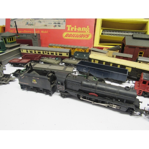 5137 - A collection of playworn Triang 00 gauge locomotives, rolling stock and accessories including R2 Pas... 