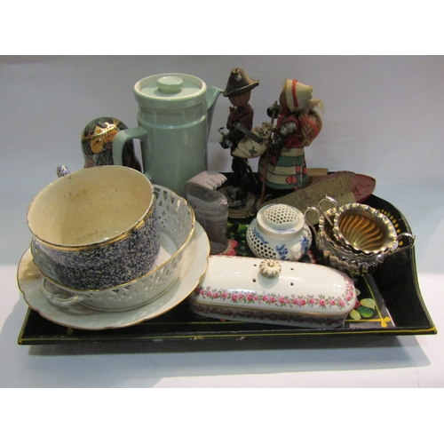 4204 - A painted twin handled tray and contents including ceramic basket weave bowl, Russian dolls etc.