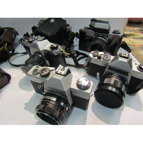 4226 - A Collection of 35mm Film Cameras Including a Pentax Spotmatic (9)