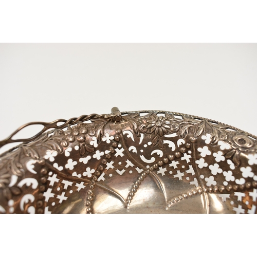 8064 - A George III Thomas Foster Silver Pierced Bon-bon bushel with floral and acorn decoration, London 17... 